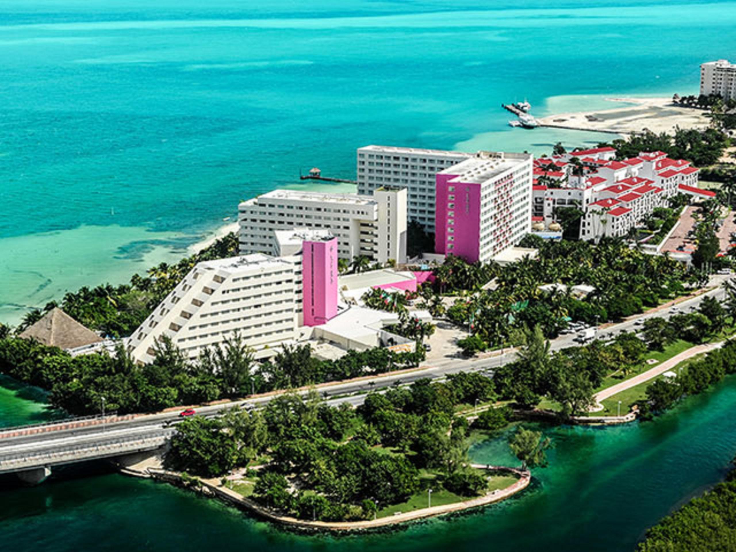 Hotel Oasis Palm Cancún Exterior foto