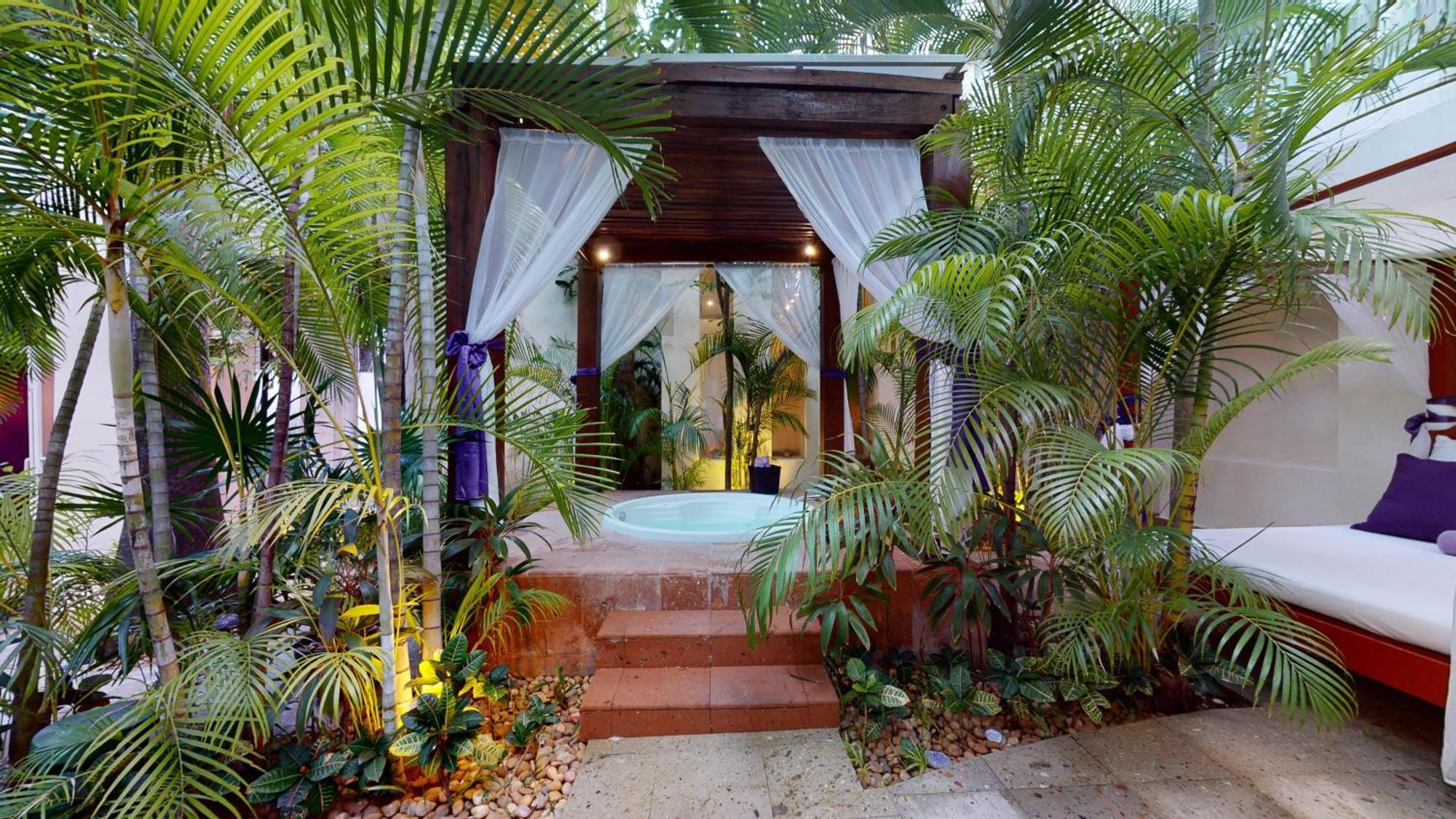 Hotel Oasis Palm Cancún Exterior foto
