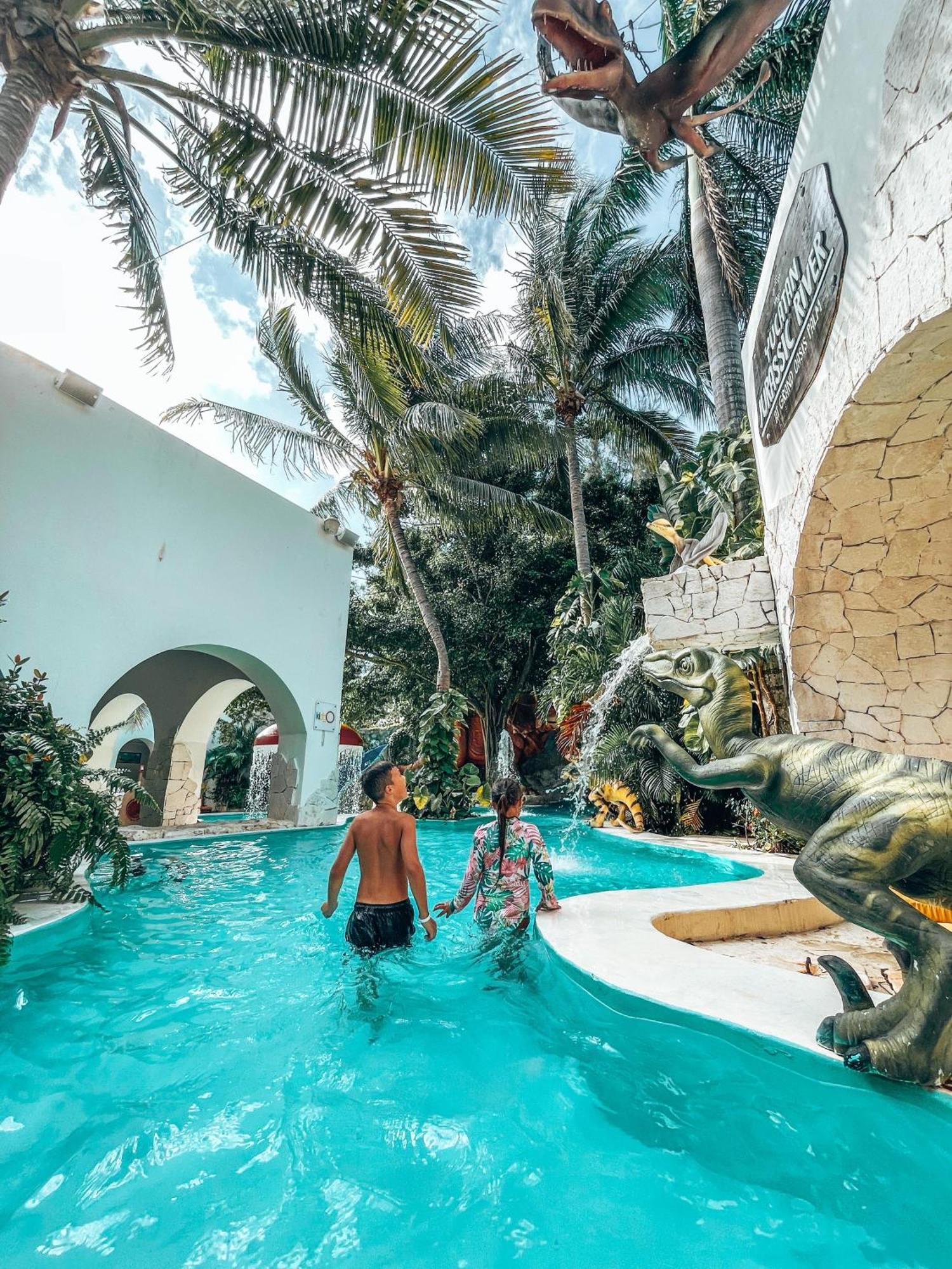 Hotel Oasis Palm Cancún Exterior foto